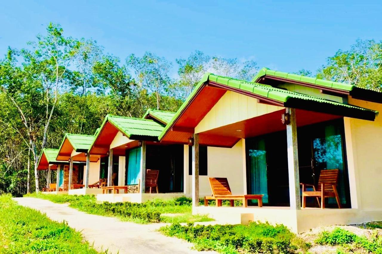 Rinna Resort Ko Mook Exterior photo