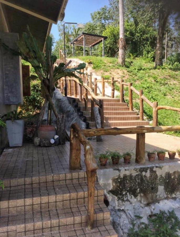 Rinna Resort Ko Mook Exterior photo