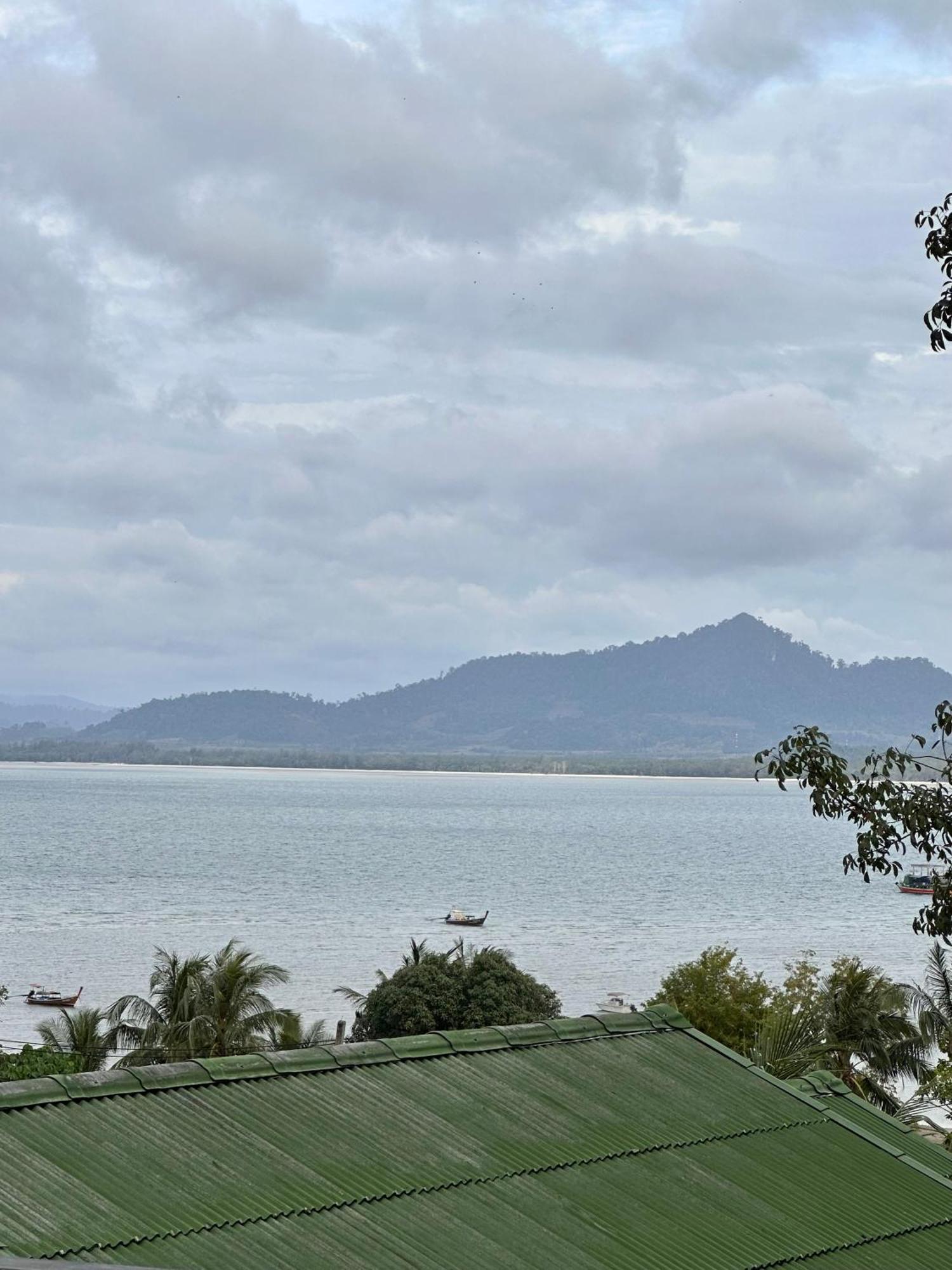 Rinna Resort Ko Mook Exterior photo